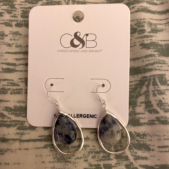 New silver drop earrings - Picture 1 of 2